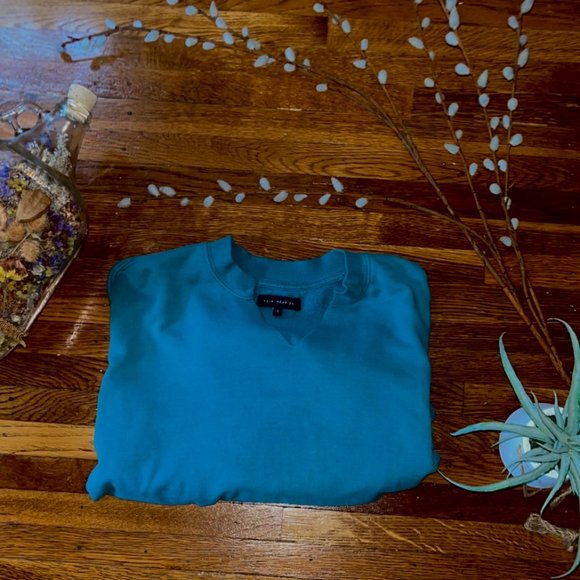 🩵PacSun Athletic Shirt🩵 - Picture 2 of 2